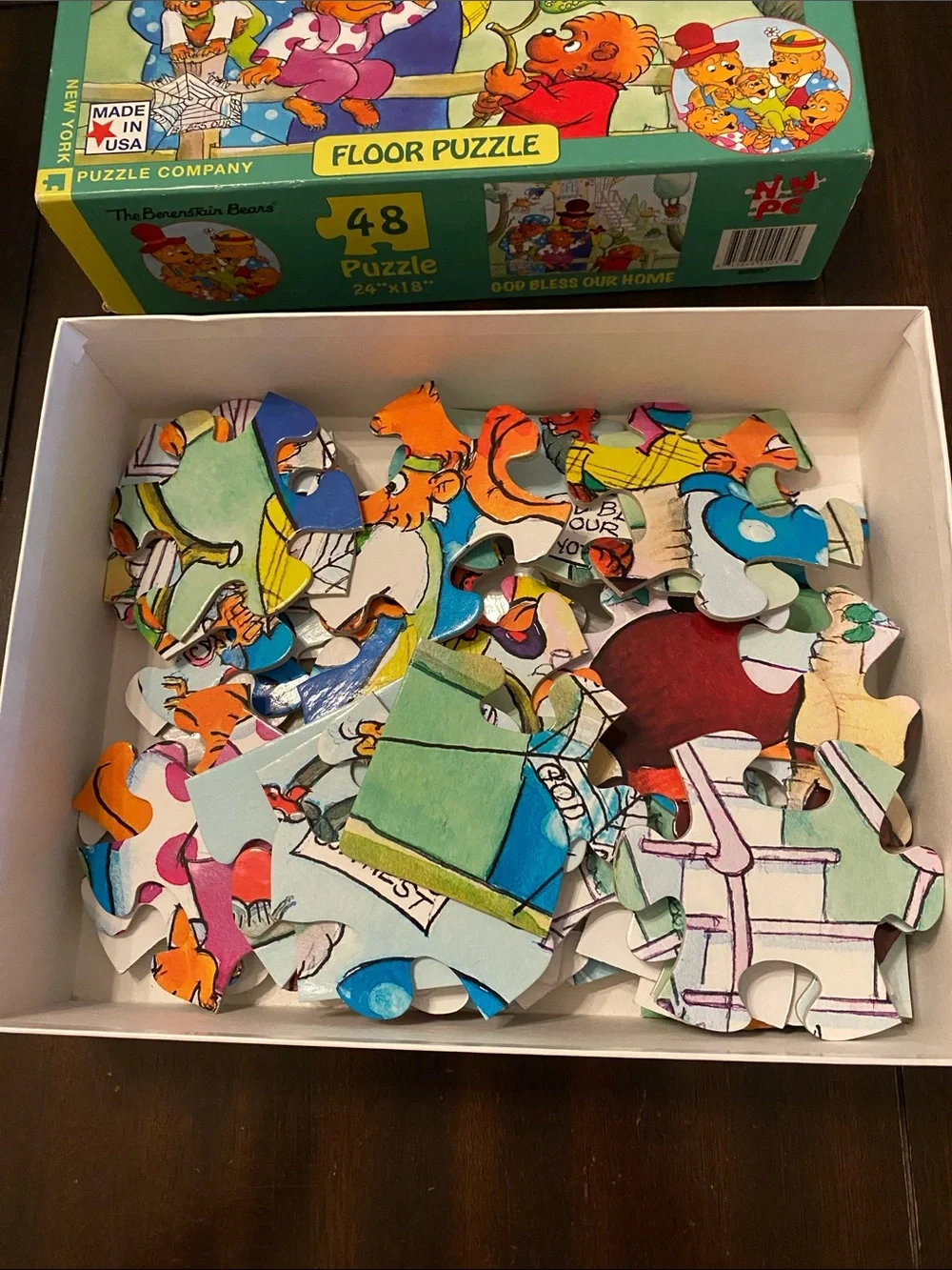 New York Puzzle Company berenstain bears
